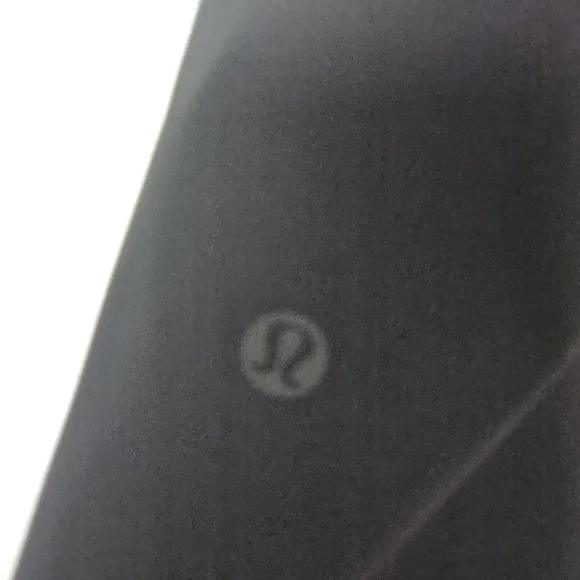 Lululemon Athletica cropped pants size 2 - Picture 8 of 13
